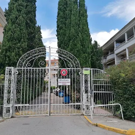 La Boissiere Apartment